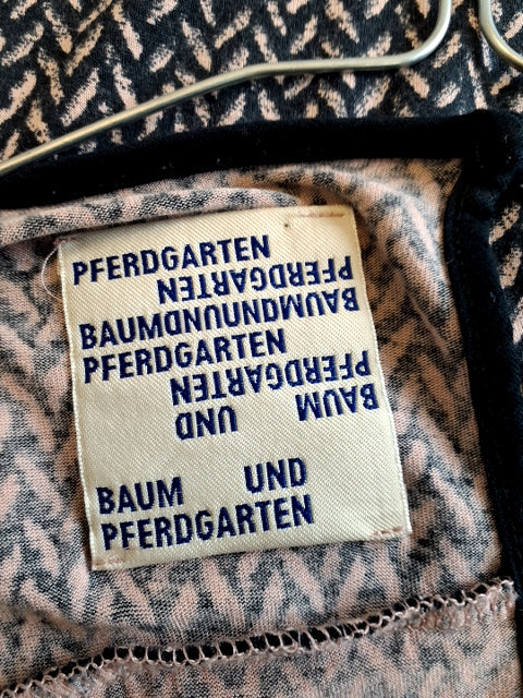 Baum und Pferdgarten Kjole